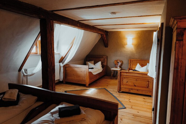 Room 20 of 85