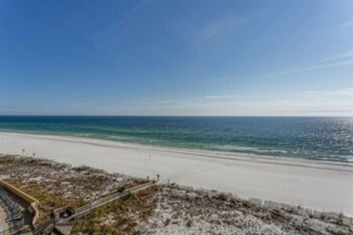 Beach 27 of 95