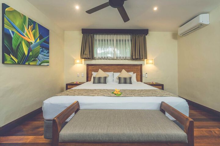 Room 10 of 71
