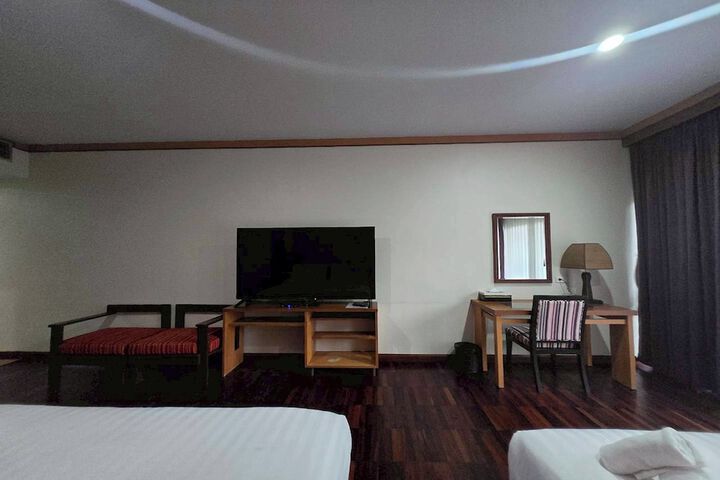Room 29 of 128