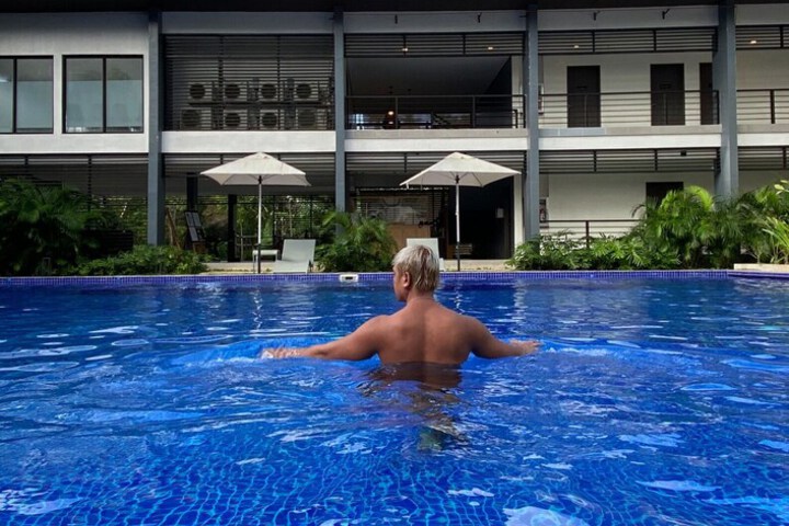 Pool 18 of 40