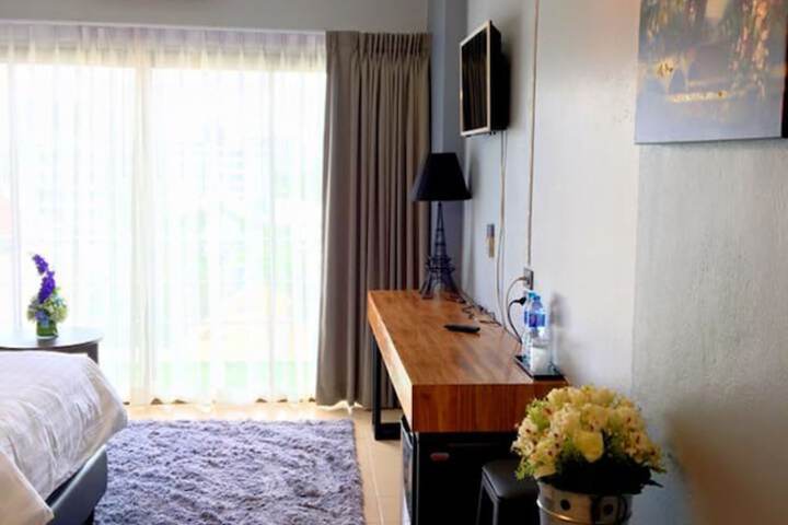 Room 35 of 61