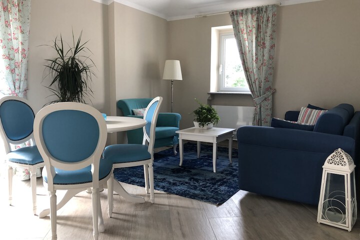 Room 73 of 161