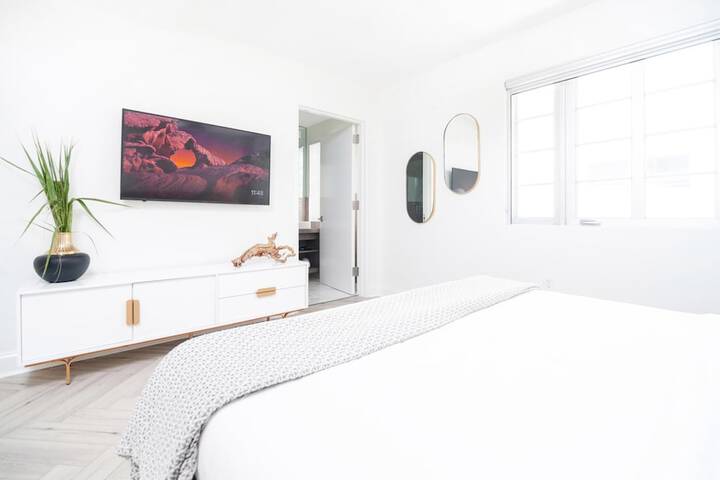 Deluxe King Bed Balcony (49 of 70)