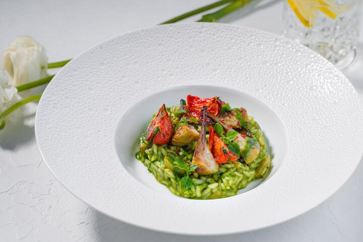 Dining 95 of 136