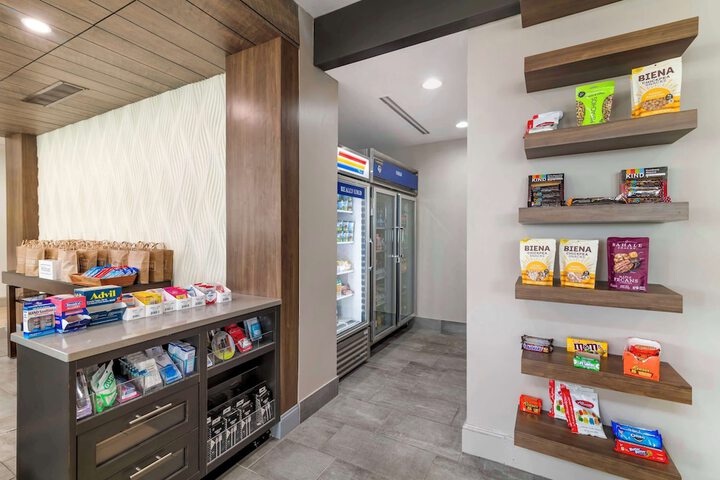 Snack bar