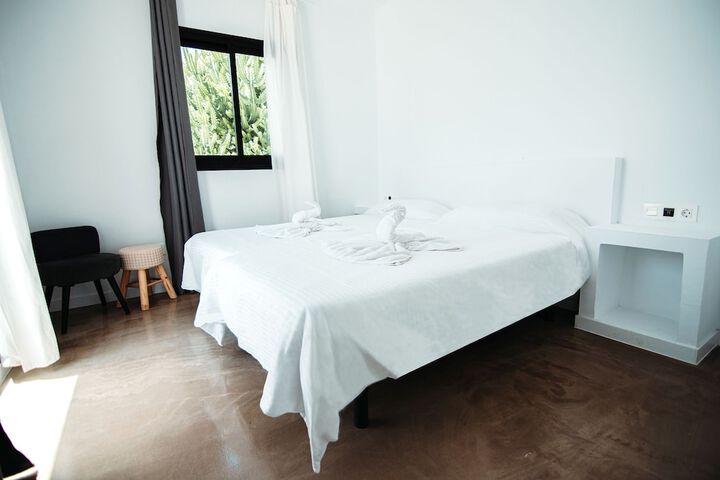 Room 3 of 58