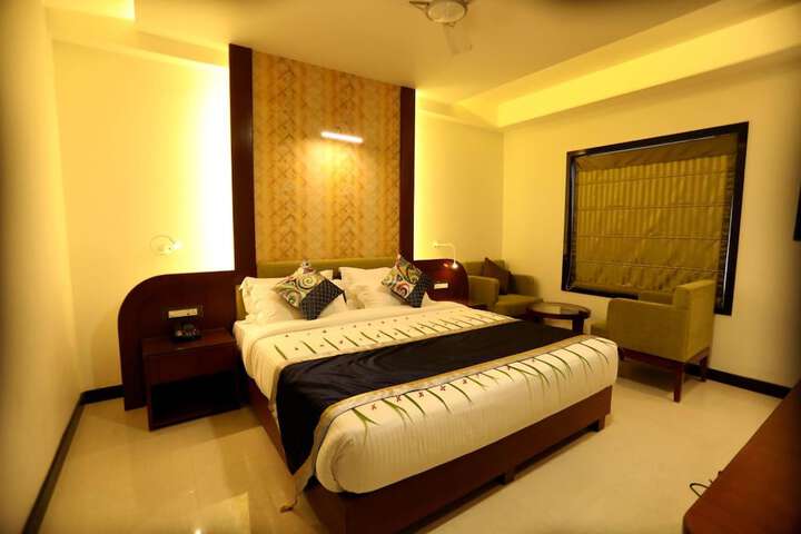 Room 12 of 29