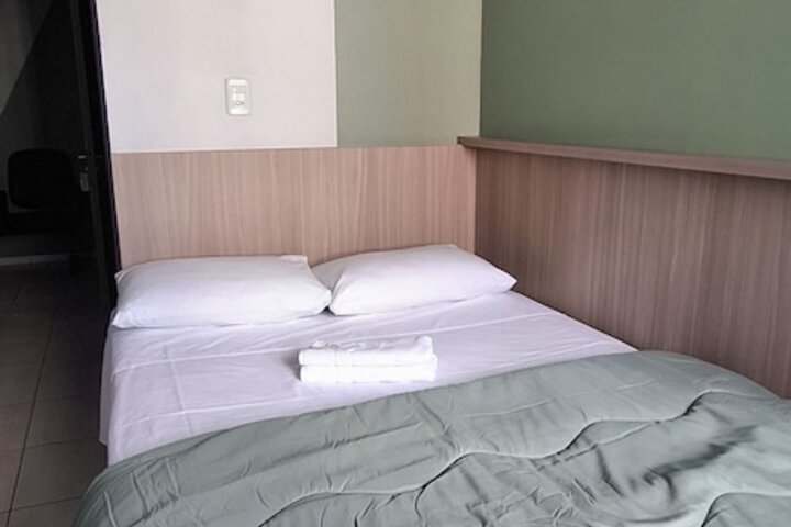 Room 19 of 36