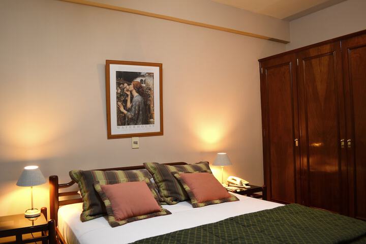 Room 9 of 44