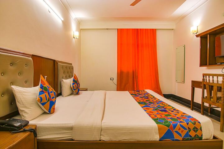 Room 20 of 28