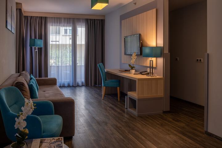 Room 35 of 138