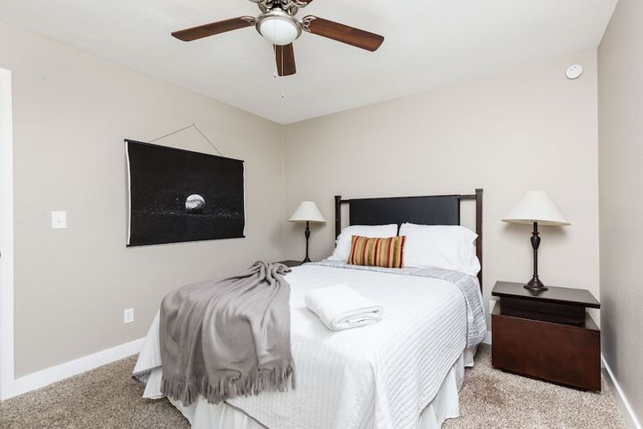 Room 2 of 18