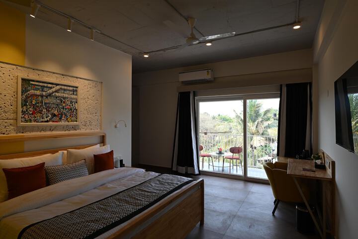 Bedzzz Xclusiv Morjim Goa by Leisure Hotels