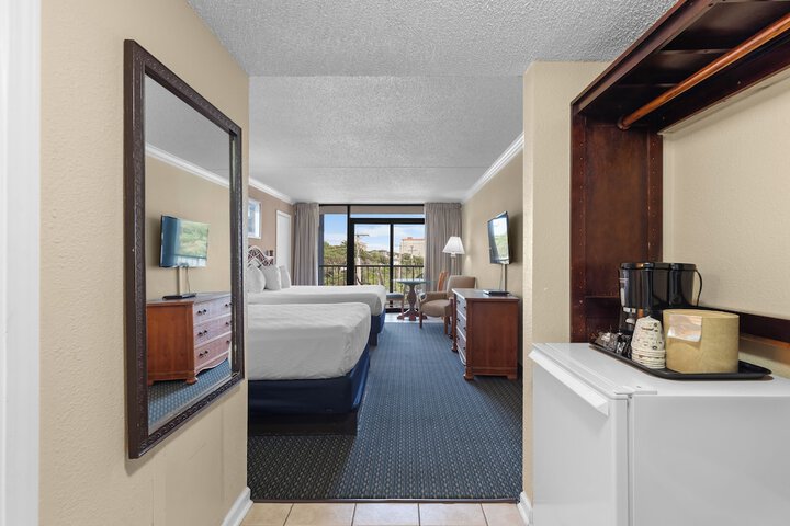 1 Bedroom Deluxe Murphy Bed 2 Queen Beds Partial Ocean View (9 of 24)