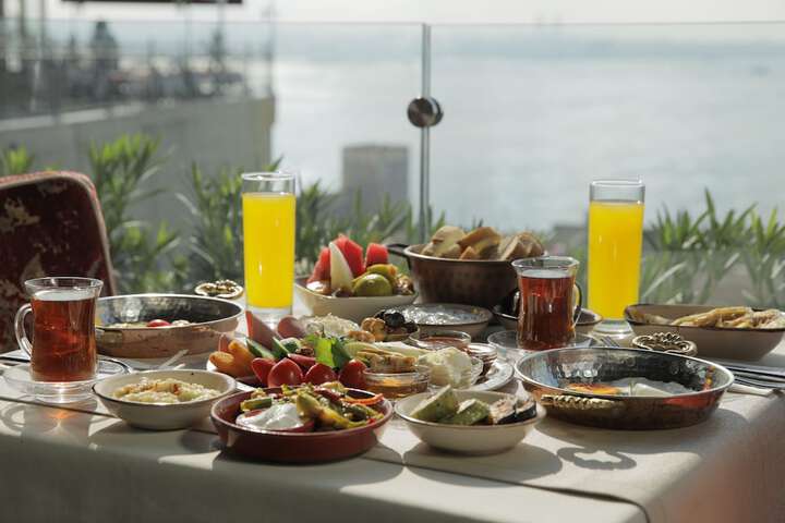 Breakfast meal
