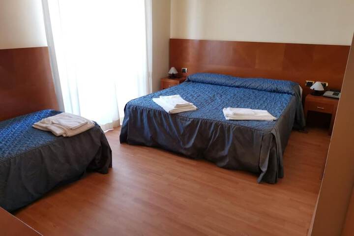 Room 7 of 38