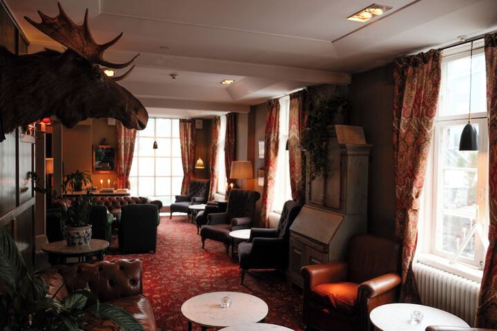 Hotel Interior 5 of 25