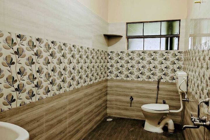 Room 60 of 63