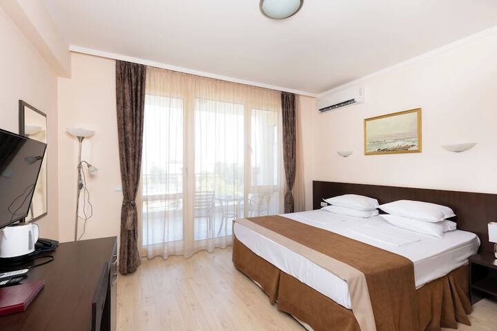 Room 29 of 81