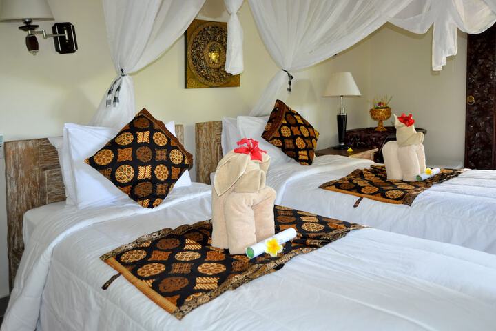 Room 3 of 26