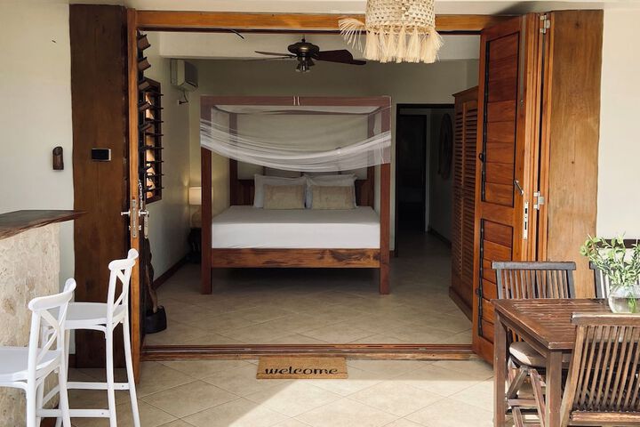 Room 16 of 74