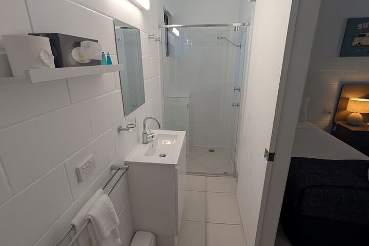Room 32 of 55