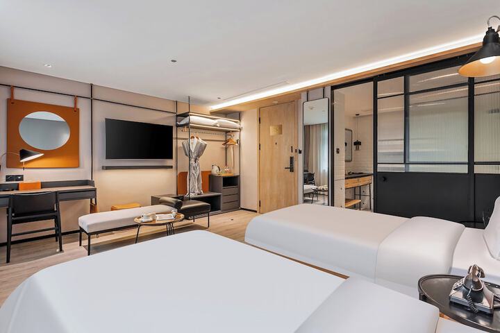 Room 22 of 101