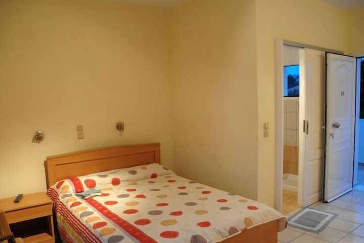 Room 2 of 24