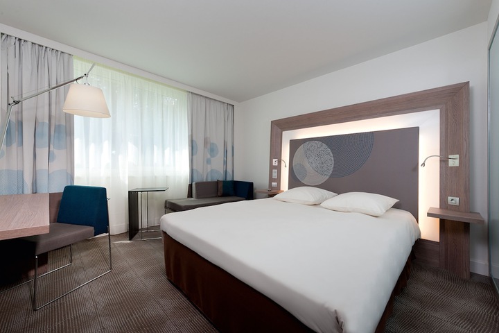 Room 5 of 88