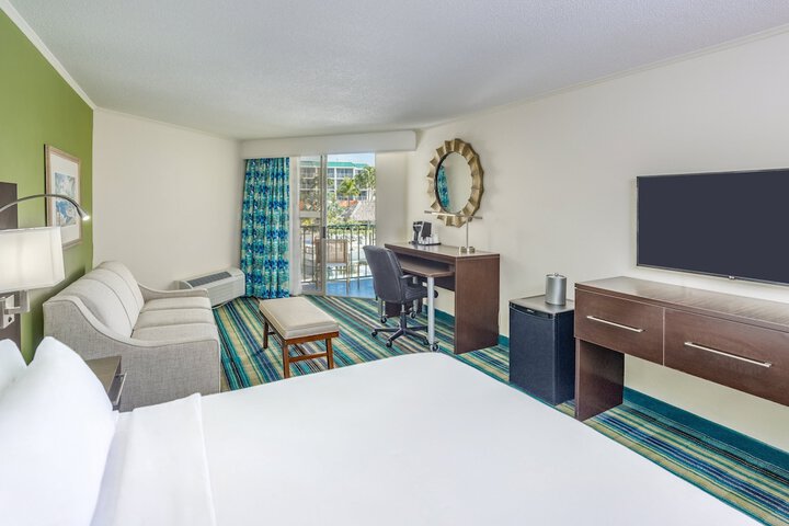 Room 8 of 46
