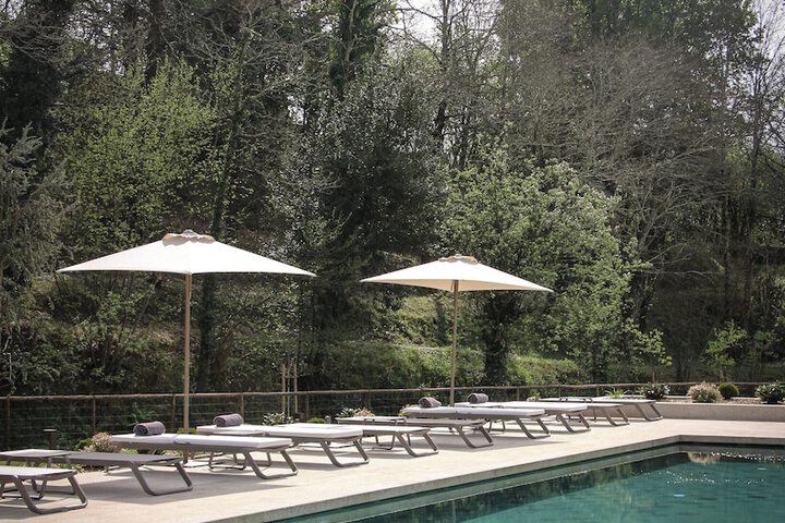 Pool 64 of 132
