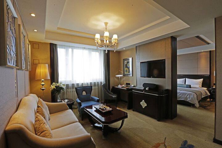 Room 19 of 30