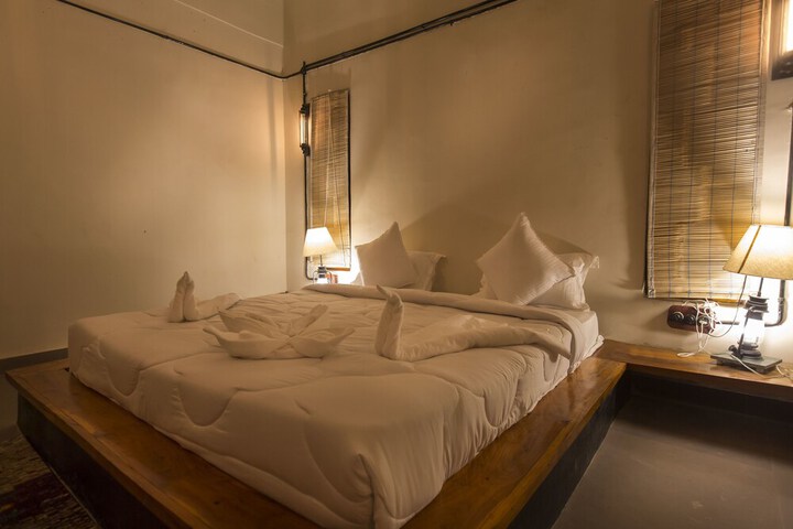 Room 5 of 44