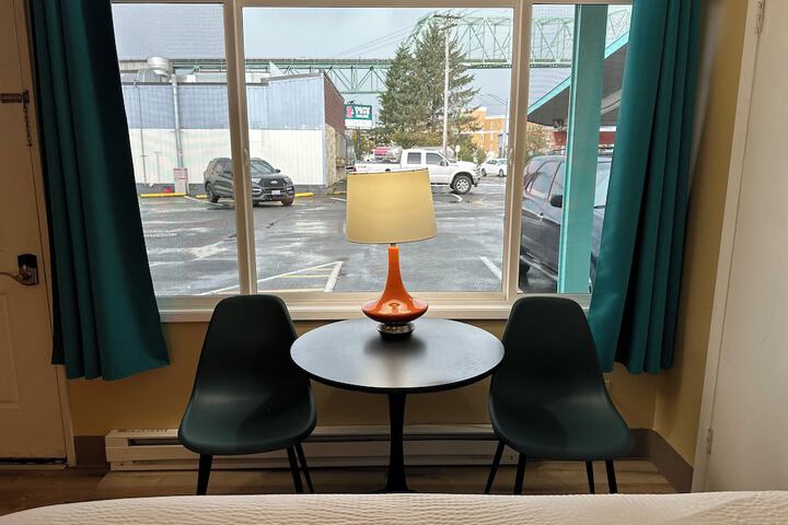 Room 11 of 65