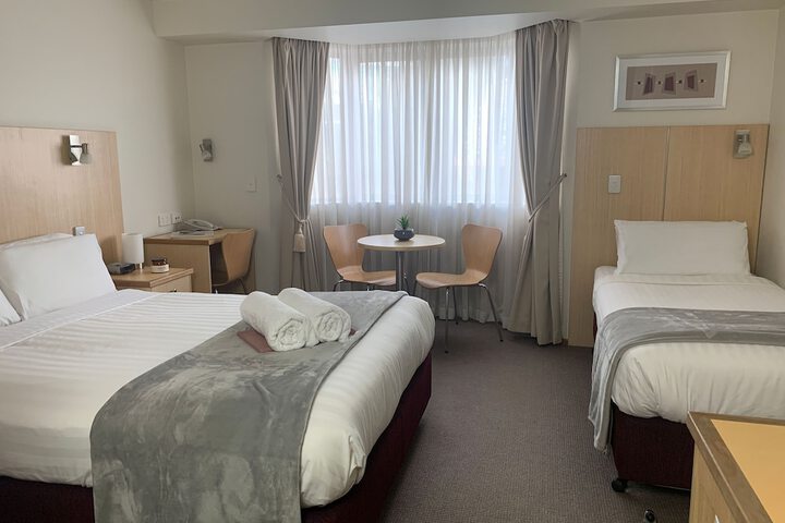 Room 13 of 38