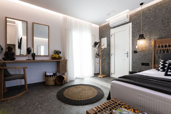 Room 45 of 62