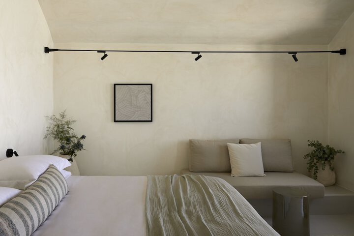 Room 13 of 100