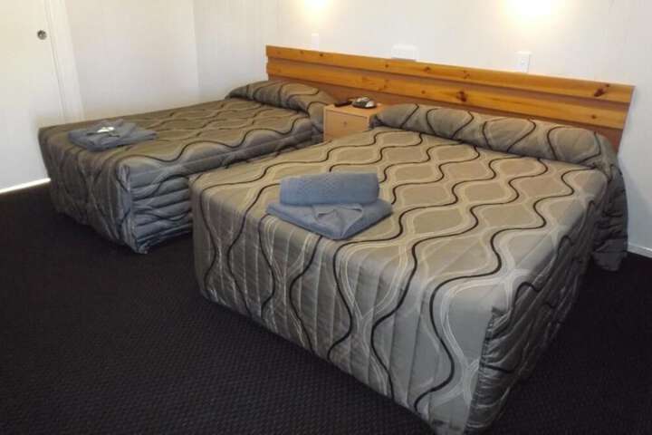 Room 5 of 13
