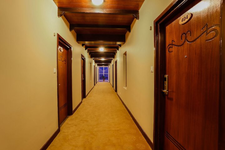 Ballroom/Hall 67 of 85