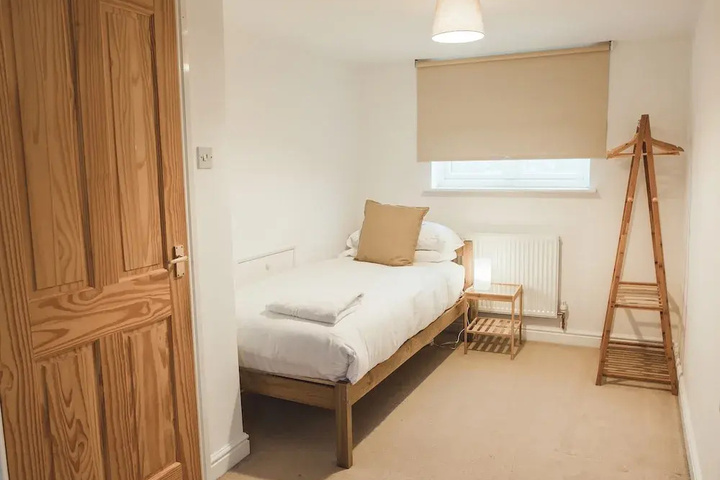 Room 2 of 12