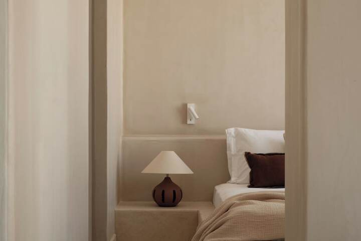 Room 7 of 85