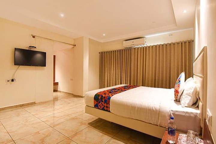 Room 11 of 41