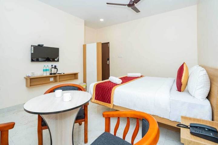 Room 4 of 14