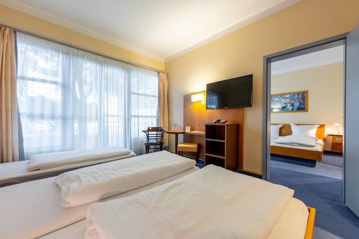 Room 29 of 113