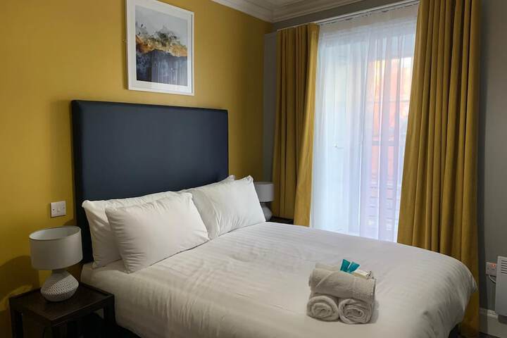 Room 5 of 36