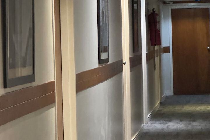 Room 26 of 37
