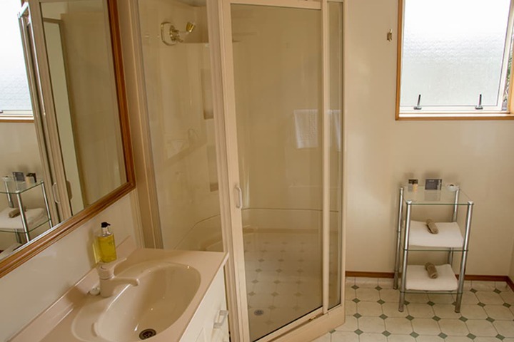 Room 4 of 51