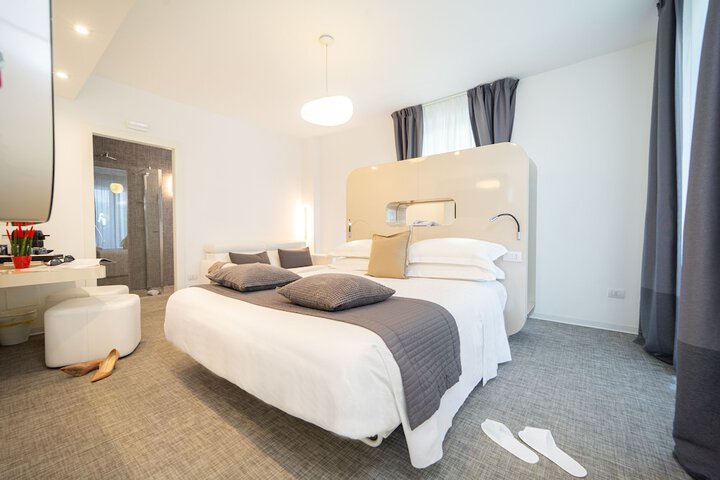 Room 14 of 55