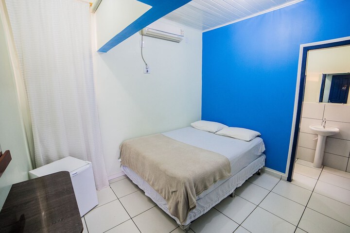 Room 12 of 20
